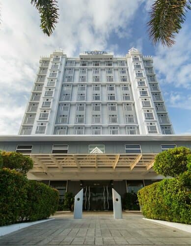 Внешний вид отеля Microtel by Wyndham Mall of Asia