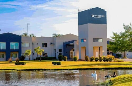 Внешний вид отеля Wyndham Garden Campana