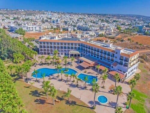 Внешний вид отеля Anmaria Beach Hotel в Айя-Напе (город)