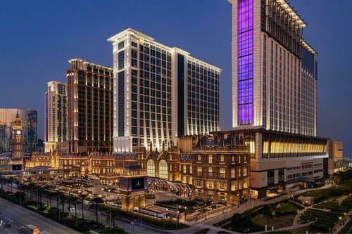 Внешний вид отеля Sheraton Grand Macao The Londoner в Макао