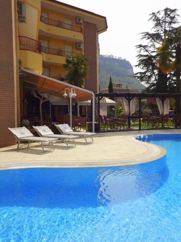 Внешний вид отеля Hotel Imperial S в Гарде