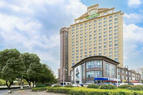 Внешний вид отеля Holiday Inn Express Suzhou Changjiang, an Ihg Hotel в Сучжоу
