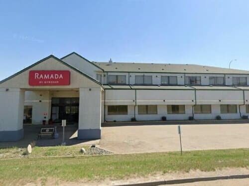 Внешний вид отеля Ramada by Wyndham Nisku Edmonton Airport
