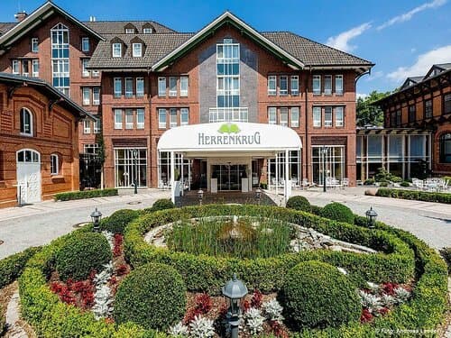 Внешний вид отеля Dorint Herrenkrug Parkhotel Magdeburg в Магдебурге