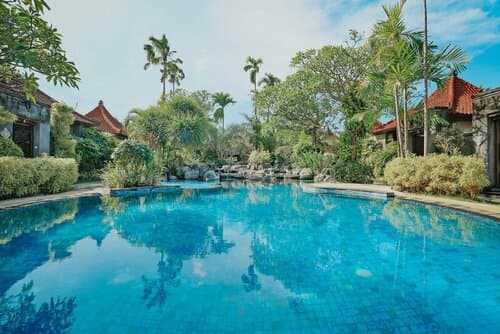 Внешний вид отеля Parigata Villas Resort в Денпасаре