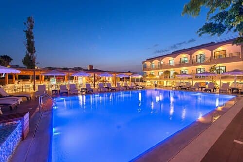 Внешний вид отеля Sunny Days Hotel в Ялиссосе