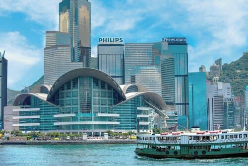 Внешний вид отеля Renaissance Hong Kong Harbour View Hotel