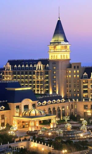 Внешний вид отеля Hilton Qingdao Golden Beach в Циндао