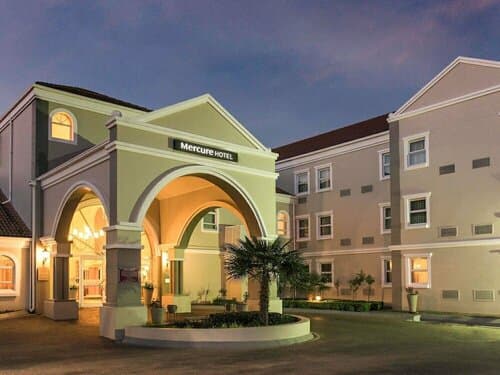 Внешний вид отеля Mercure Johannesburg Randburg Hotel