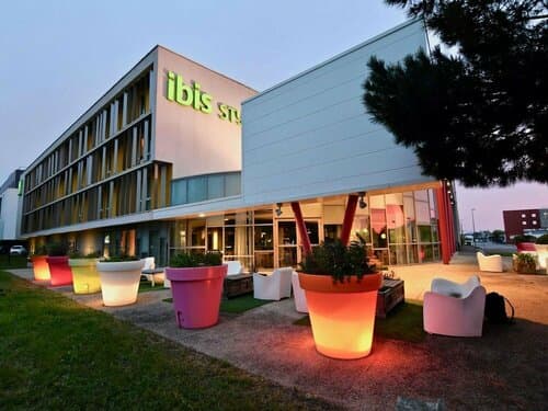 Внешний вид отеля ibis Styles Nantes Reze Aéroport