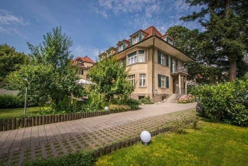 Внешний вид отеля Max Aviation Villa & Apartments