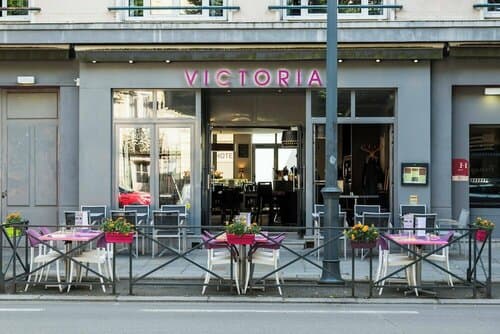 Внешний вид отеля Hôtel Restaurant Le Victoria в Ренне
