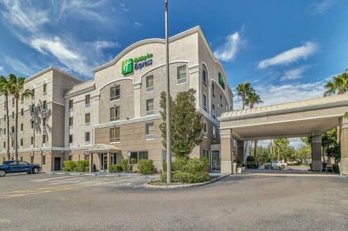 Внешний вид отеля Holiday Inn Express Hotel & Suites Clearwater/Us 19 N, an Ihg Hotel в Клеруотере