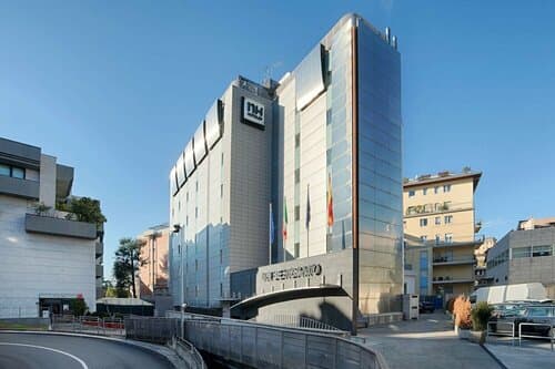 Внешний вид отеля Nh Bergamo в Бергамо