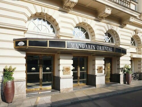 Внешний вид отеля Mandarin Oriental Munich