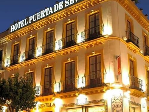 Внешний вид отеля Basic Hotel Puerta de Sevilla в Севилье