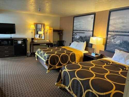 Внешний вид отеля Super 8 by Wyndham Ketchikan