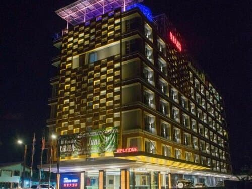 Внешний вид отеля Hotel Labuan Point в Бандар-Виктории