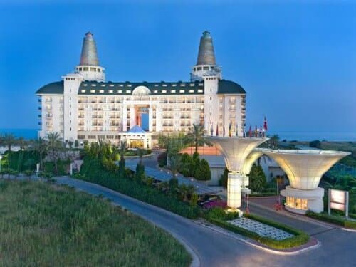 Внешний вид отеля Delphin Diva в Аксу