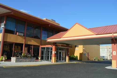 Внешний вид отеля Quality Inn O'Hare Airport