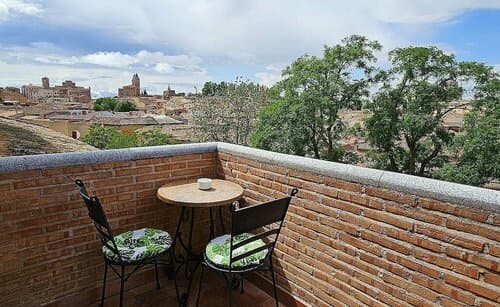 Внешний вид отеля Hotel Medina de Toledo