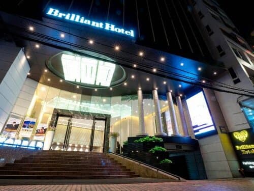Внешний вид отеля Brilliant Hotel