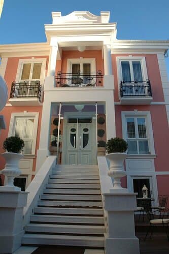 Внешний вид отеля Andromeda Boutique hotel