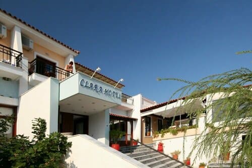 Внешний вид отеля Clara Hotel в Анахосе Скоутароу