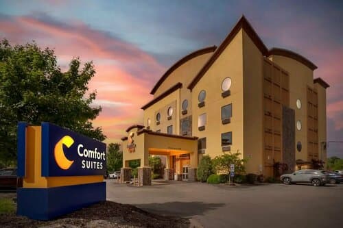 Внешний вид отеля Comfort Suites Monroeville