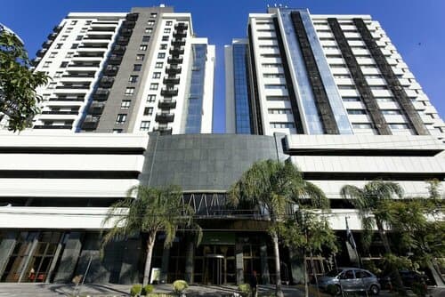 Внешний вид отеля Intercity Porto Alegre Praia de Belas