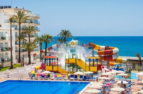 Внешний вид отеля Globales Playa Estepona в Эстепоне