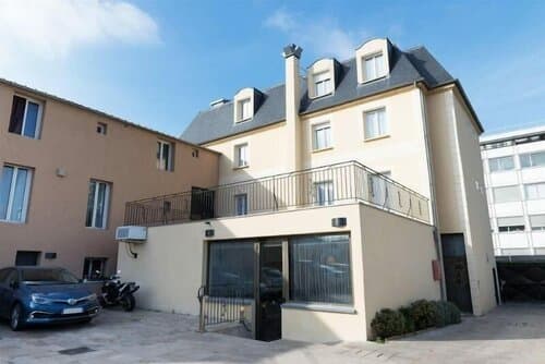 Внешний вид отеля Hôtel Le Saint Germain