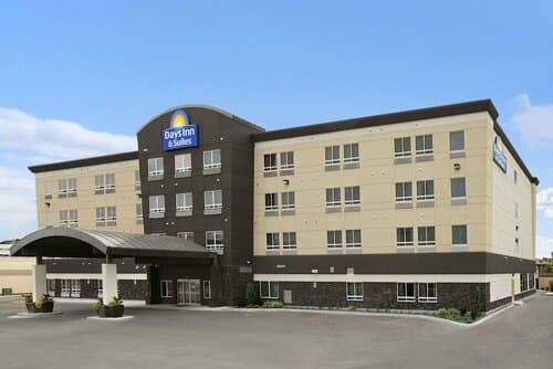 Внешний вид отеля Days Inn & Suites by Wyndham Winnipeg Airport Manitoba