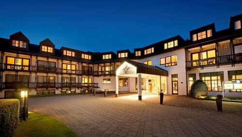 Внешний вид отеля Dorint Venusberg Bonn в Бонне