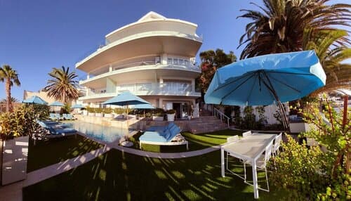 Внешний вид отеля The Clarendon - Bantry Bay