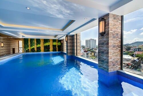 Внешний вид отеля Thanh Lich Royal Boutique Hotel в Фуонге Тхуане Хое