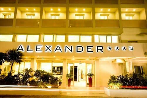 Внешний вид отеля Hotel Alexander в Риччоне