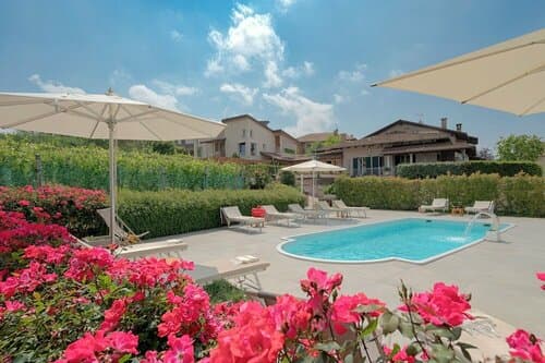 Внешний вид отеля La Rosa Gialla