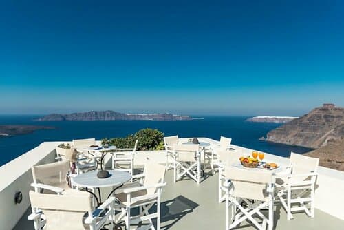 Внешний вид отеля Pantelia Suites в Муниципальной единице Фирах