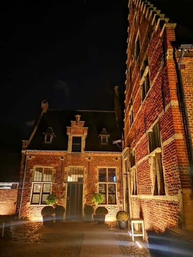 Внешний вид отеля Begijnhof Hotel