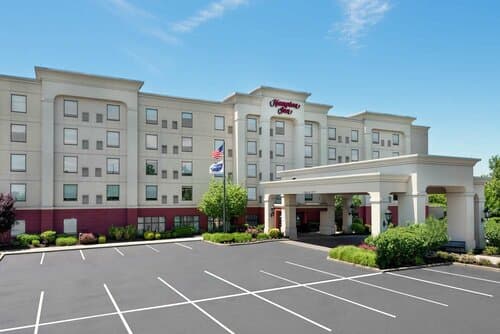 Внешний вид отеля Hampton Inn South Plainfield-Piscataway