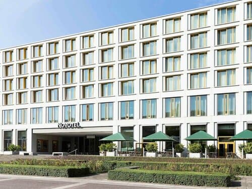 Внешний вид отеля Novotel Karlsruhe City в Карлсруэ