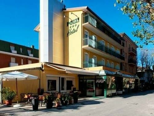 Внешний вид отеля Albergo Ristorante Pozzi в Беллария-Иджеа-Марине