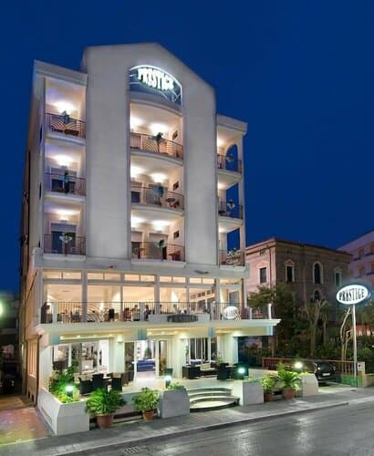 Внешний вид отеля Hotel Prestige в Каттолике