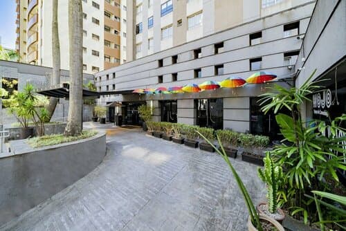 Внешний вид отеля Pergamon SP Frei Caneca в Сан-Паулу