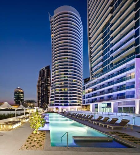 Внешний вид отеля Hilton Surfers Paradise Hotel & Residences в Голд-Косте