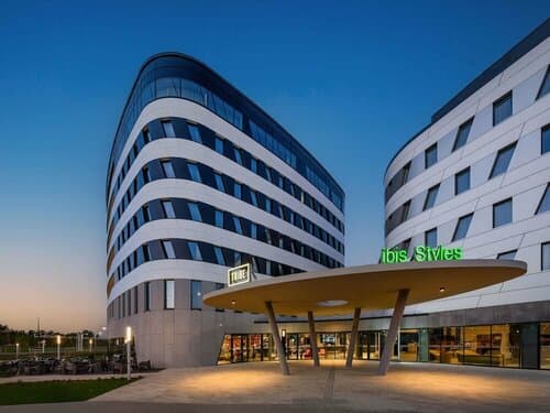 Внешний вид отеля Ibis Styles Budapest Airport в Будапеште