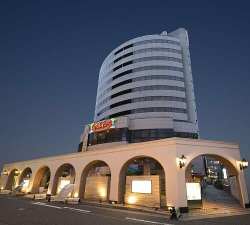 Внешний вид отеля Hotel Alps