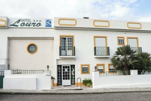 Внешний вид отеля Hotel Louro