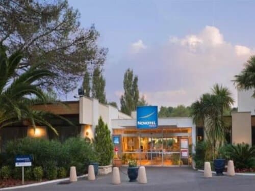Внешний вид отеля Novotel Antibes Sophia Antipolis в Вальбонне